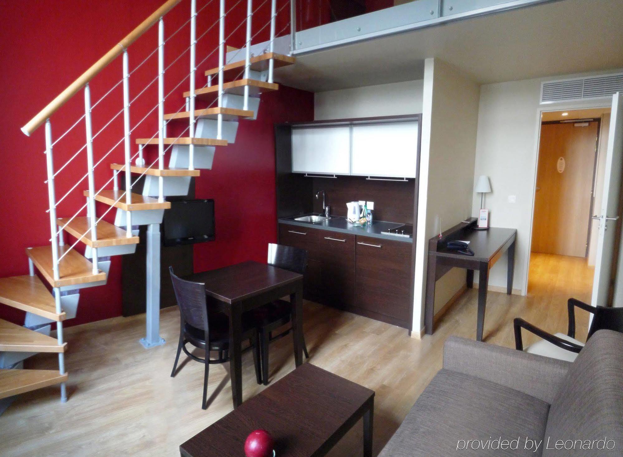 Residhome Grenoble Caserne De Bonne Zimmer foto